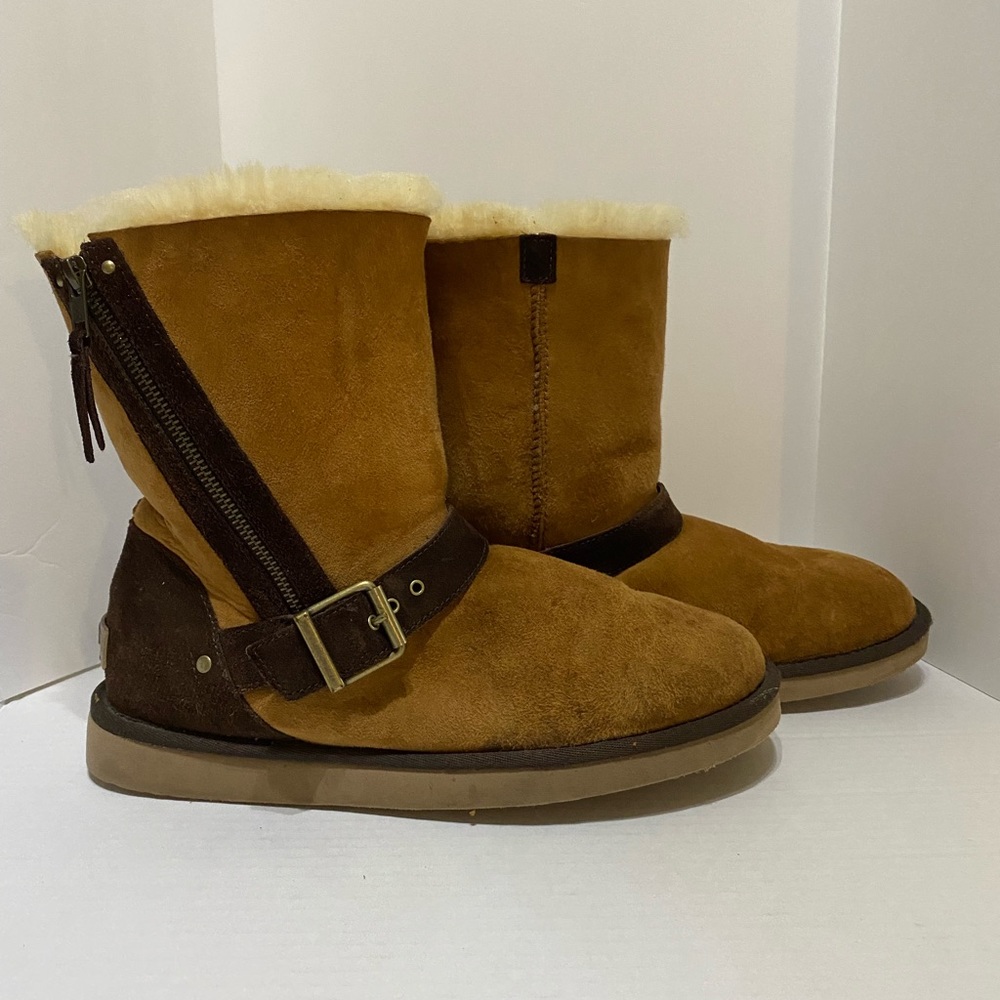 Women’s UGG Boots.  Size 10